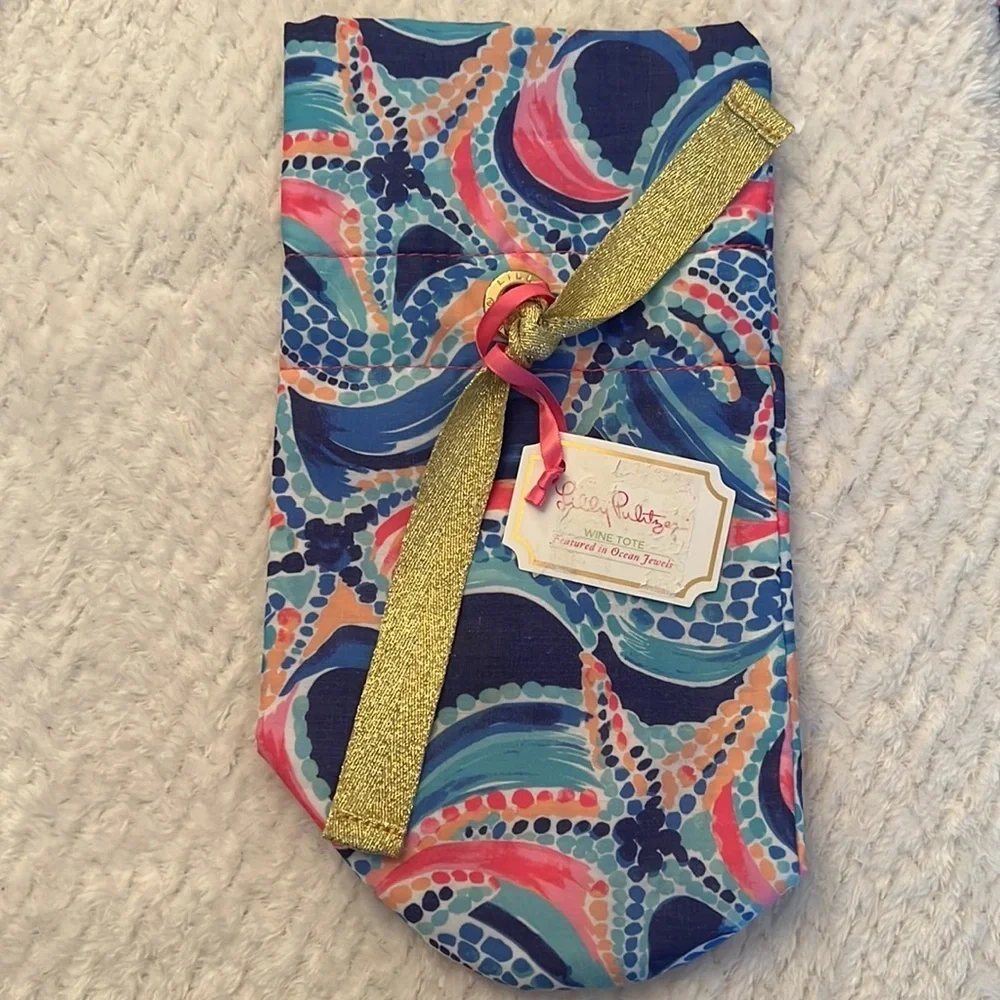 Lilly Pulitzer Ocean Jewel Pattern Set of 2 Wine Totes New with Tags